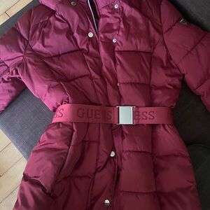 GUESS Women's Burgundy Puffer Coat with Belt medium